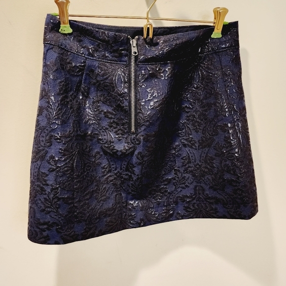 ABERCROMBIE and Fitch navy blue Metallic floral printed mini skirt size 0 - Picture 7 of 10